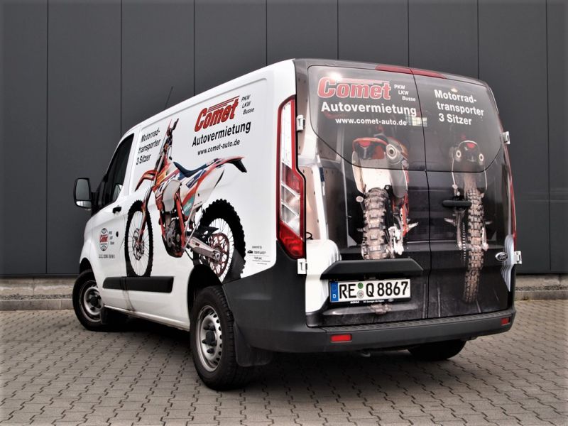 autovermietung_comet_motorradtransport_rampe_kasten_klein_4.JPG